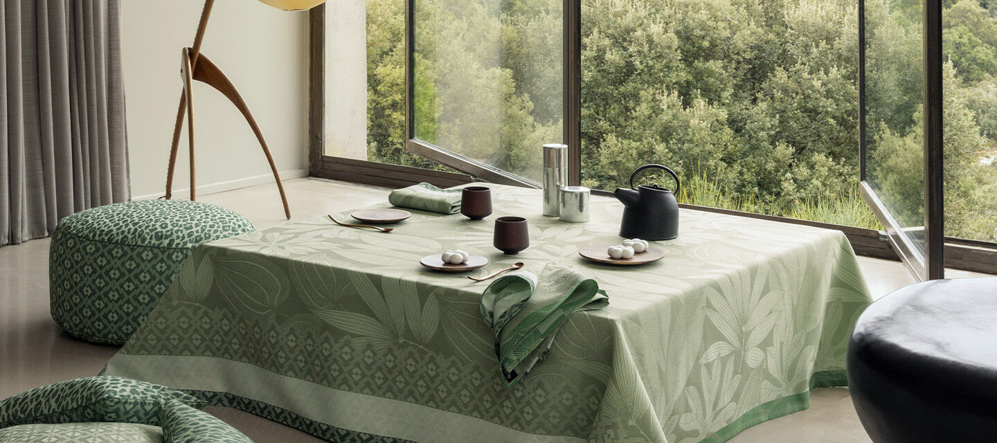 nappe empreintes gris