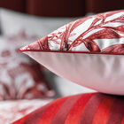 Taie décorative  Feuilles en scène  Goji 30X41 100% coton, , hi-res image number 0