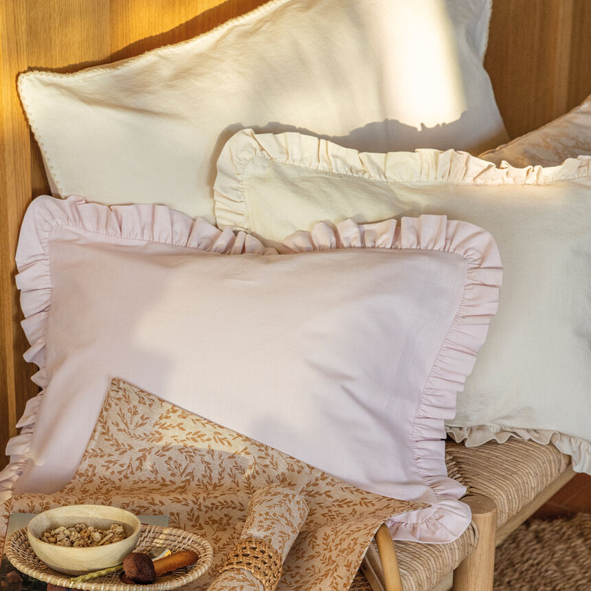 Taie d&eacute;corative  Eclat Amande 30X41 100% coton, , hi-res image number 0