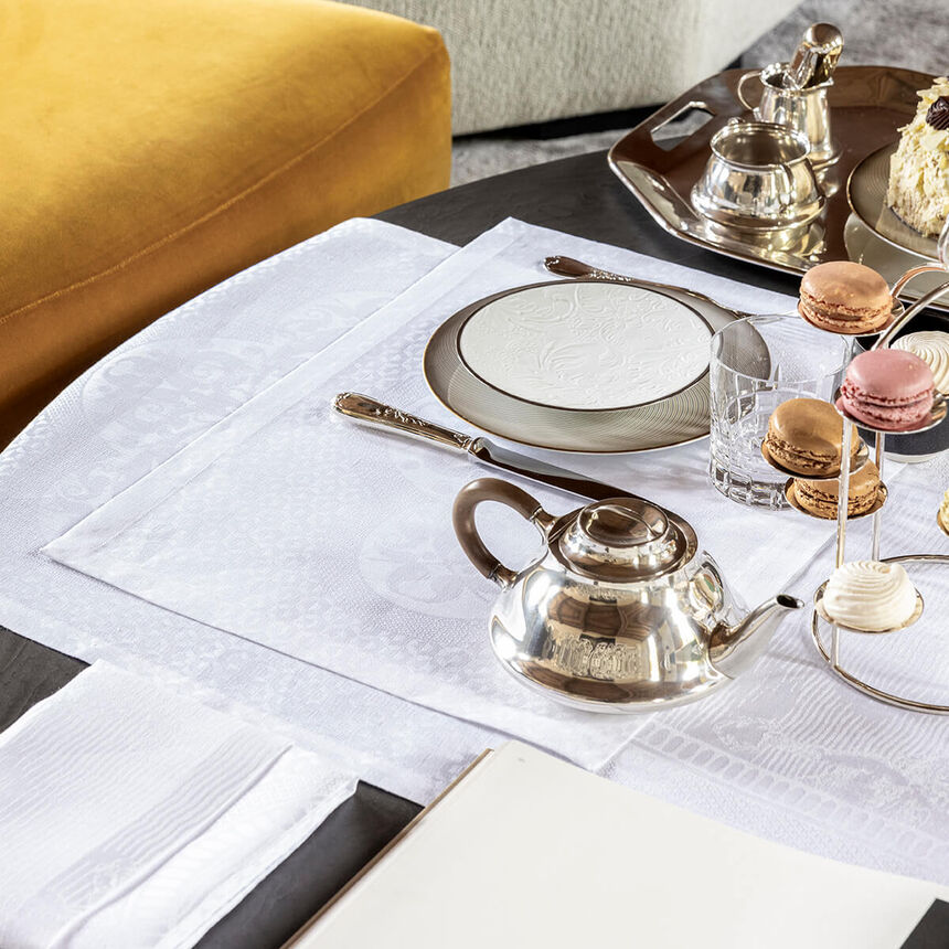 Set de table &Eacute;vasion C&eacute;leste Blanc Pur 50x36 100% lin, , hi-res image number 1