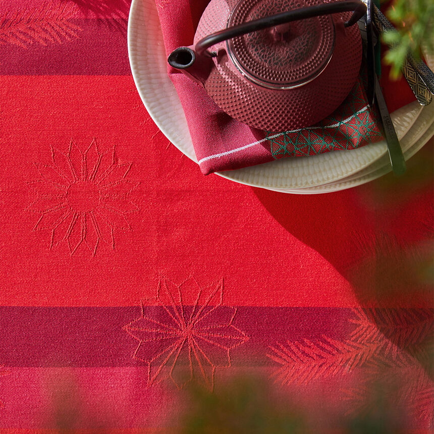 Petit Carr&eacute; d&eacute;co Hiver en Ecosse Kilt 120x120 100% coton, , hi-res image number 1