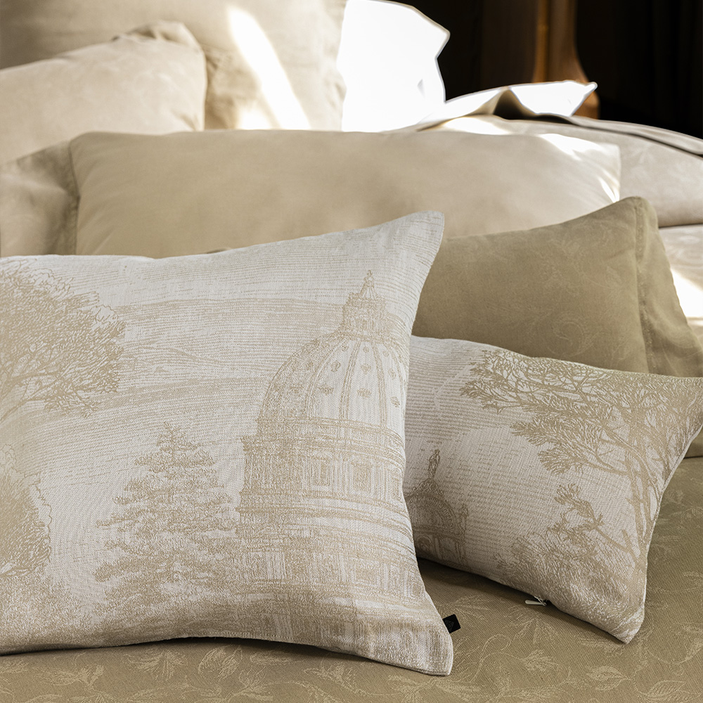 Décoration : plaids et housses de coussin
