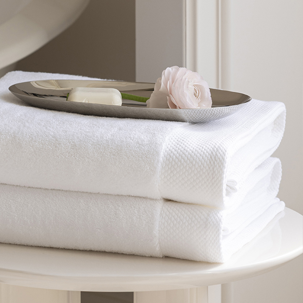 Serviettes de bain empilées