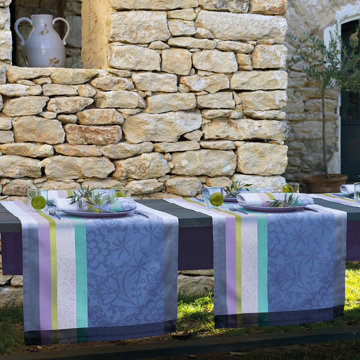 Chemin de table Arrière-Pays Melon 50×150 cm Le Jacquard Français